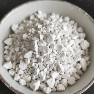 Высокая активность 90% чистота Quicklime комки 1305-78-8 для плавки стали